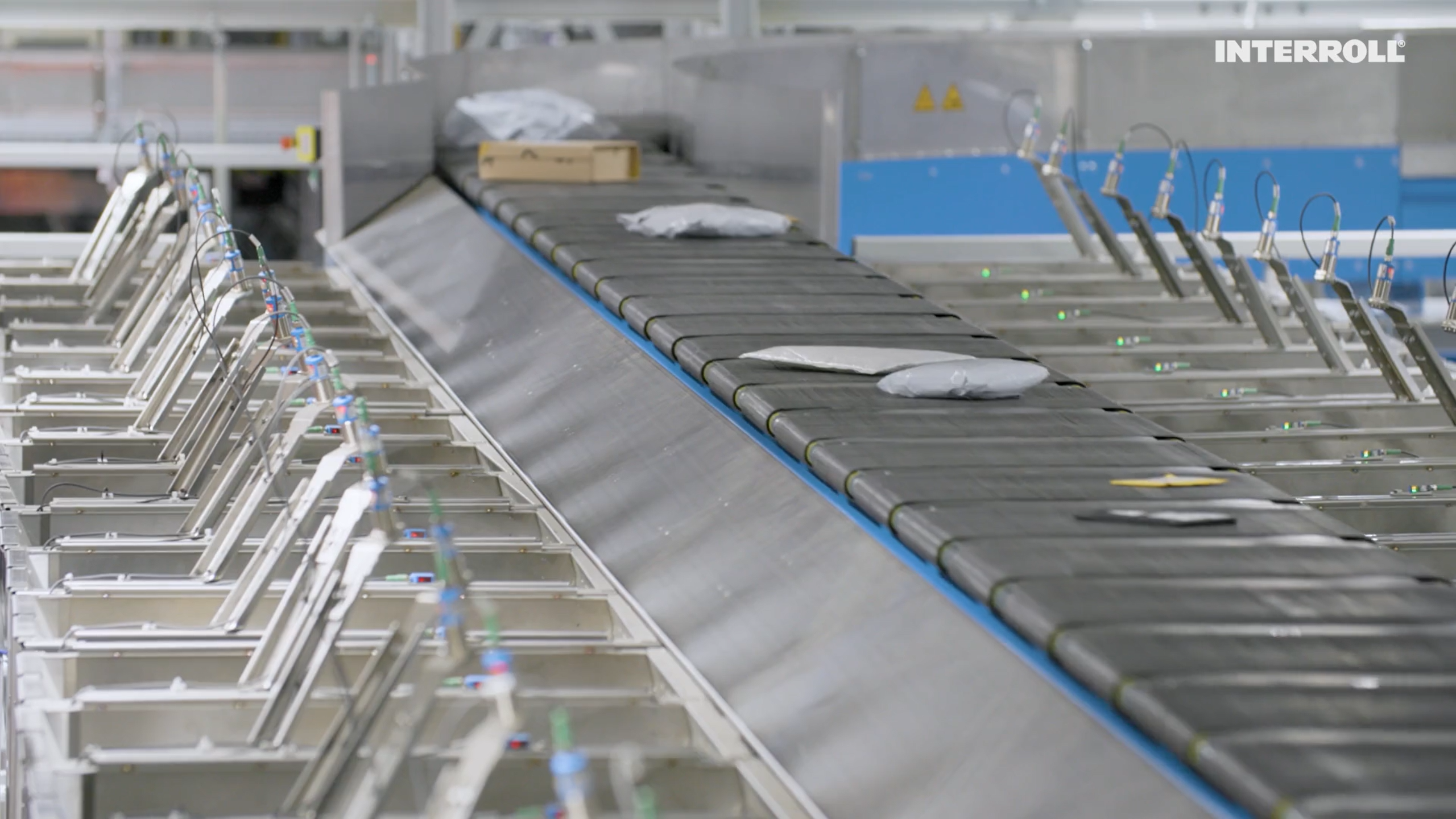 cross belt sorter - swiss post